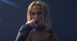 Vrući nastup Jennifer Lopez u prozirnom outfitu ukrao show na dodjeli nagrada