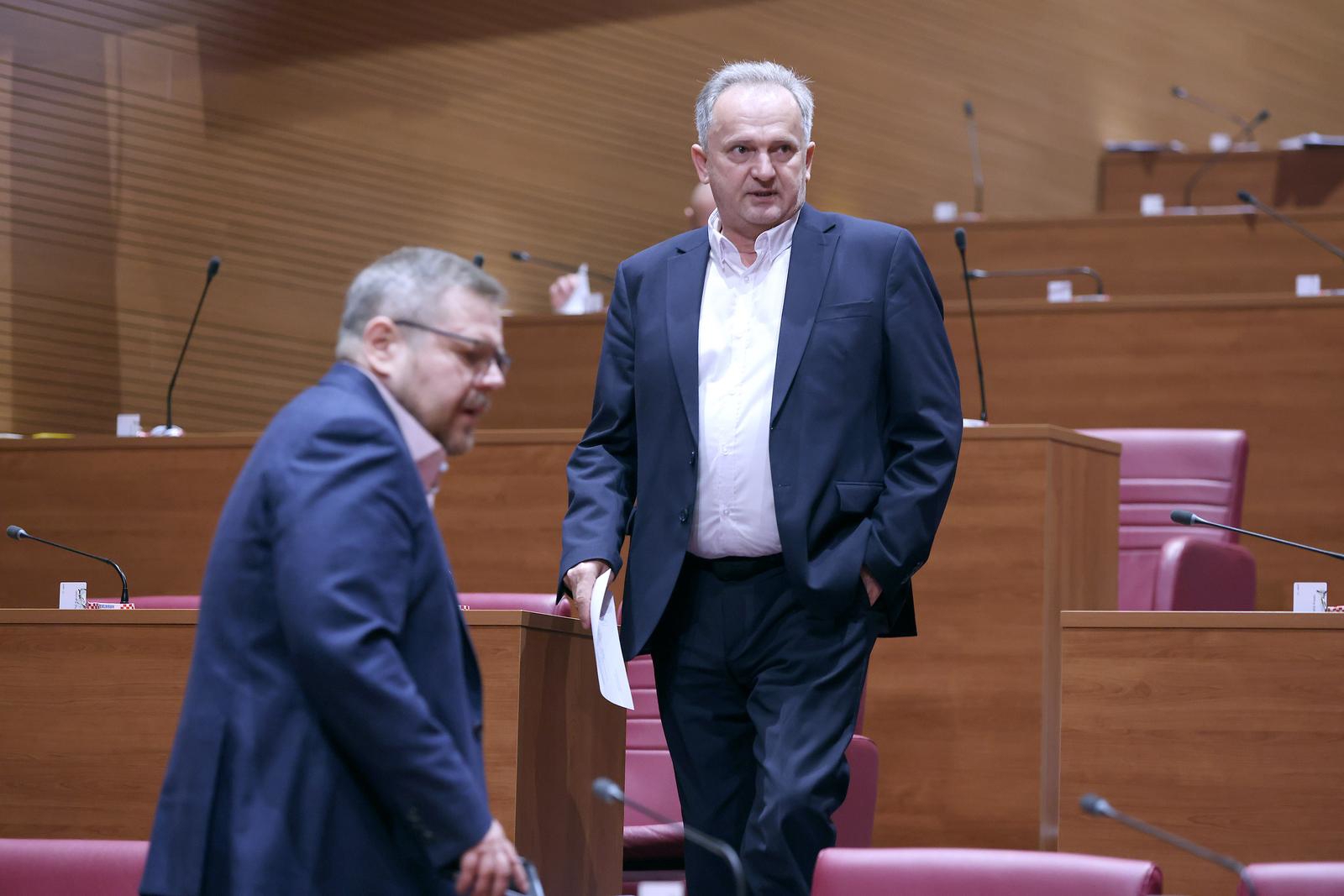 HDZ za, SDP protiv hitnih izmjena zakona u Saboru. SDP-ovac rekao što im je sporno