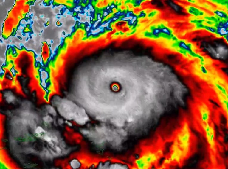 Uragan Erin spada među oluje koje su najbrže ojačale u povijesti