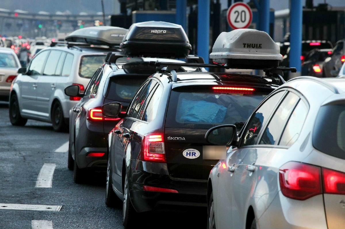Njemica na granici Hrvatske i Mađarske uhvaćena s više vrsta droge