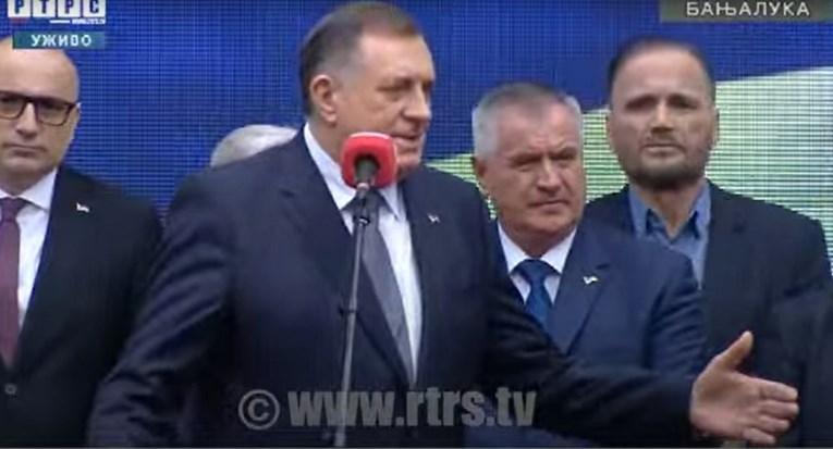 Dodik: Osuđen sam godinu dana na njihovo s*anje