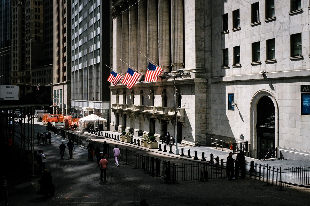Na Wall Streetu novi rekord S&P 500 indeksa. Azijske burze blago pale, dolar ojačao