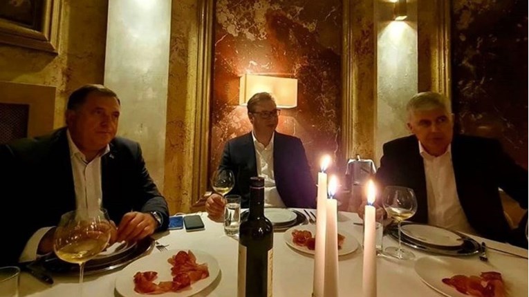 Vučić se na Instagramu pohvalio večerom s Dodikom i Čovićem: "Razgovor prijatelja"