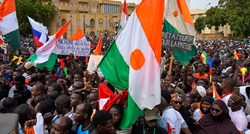Niger tjera francuskog ambasadora