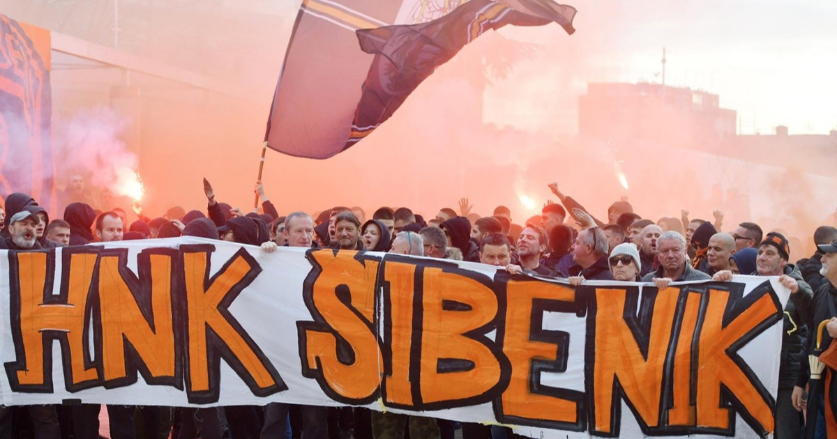 FOTO Funcuti prosvjedovali protiv gazde kluba