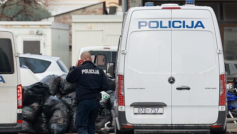 Spremačica u Osijeku pljačkala čovjeka kojem je čistila stan. Ukrala mu nakit i novac