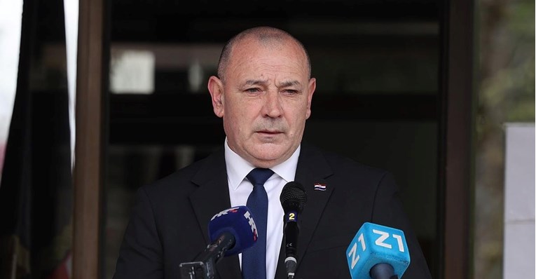 Medved čestitao Dan Hrvatske vojske: "Naši vojnici brane mir u svijetu"