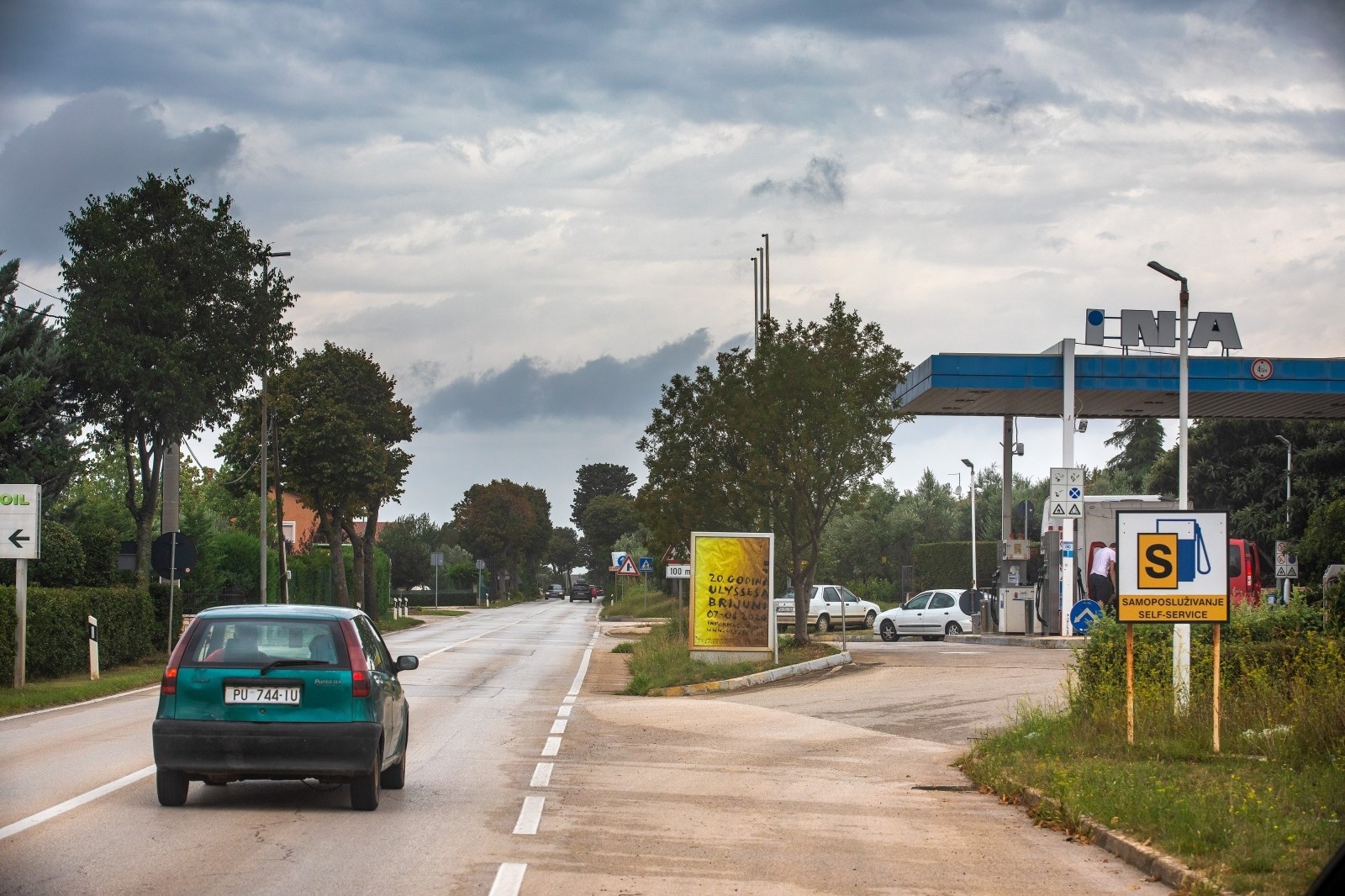 Detalji nesreće: Autobus jurio, skrenuo u krivu traku i udario Opela. Umro vozač auta
