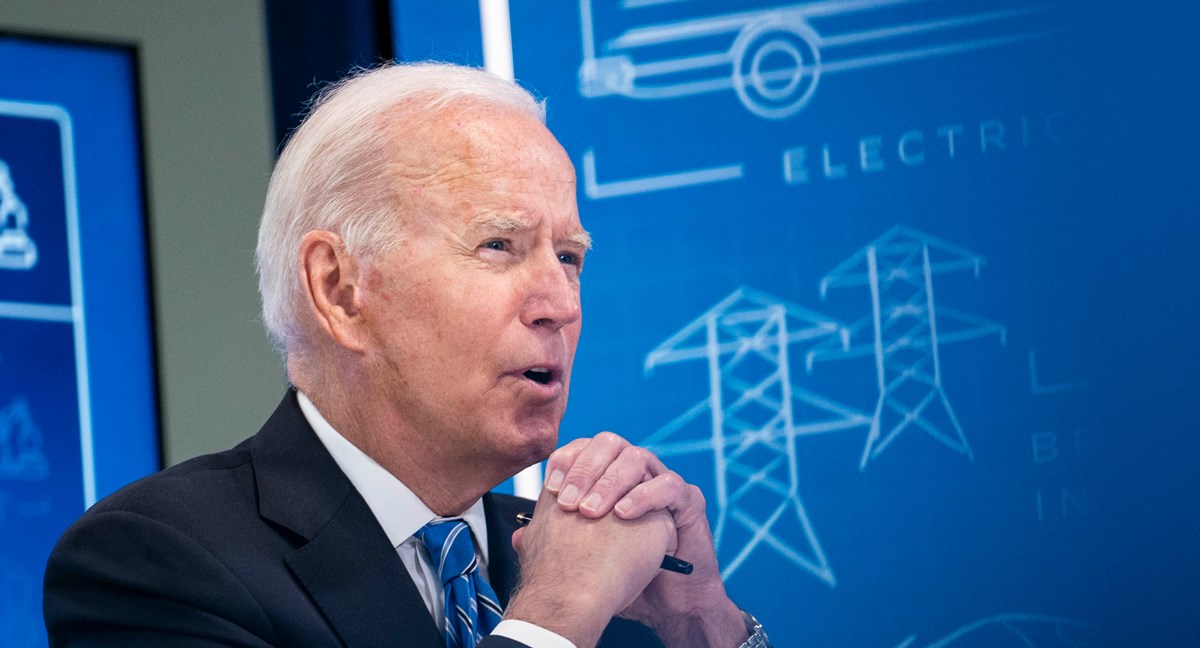 Biden se večeras obraća javnosti