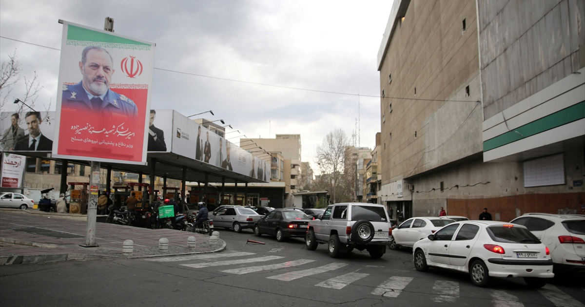 FOTO Dugi redovi na benzinskim pumpama u Teheranu