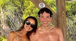 Irina Shayk i Bradley Cooper zajedno ljetuju, na otoku su hranili svinje