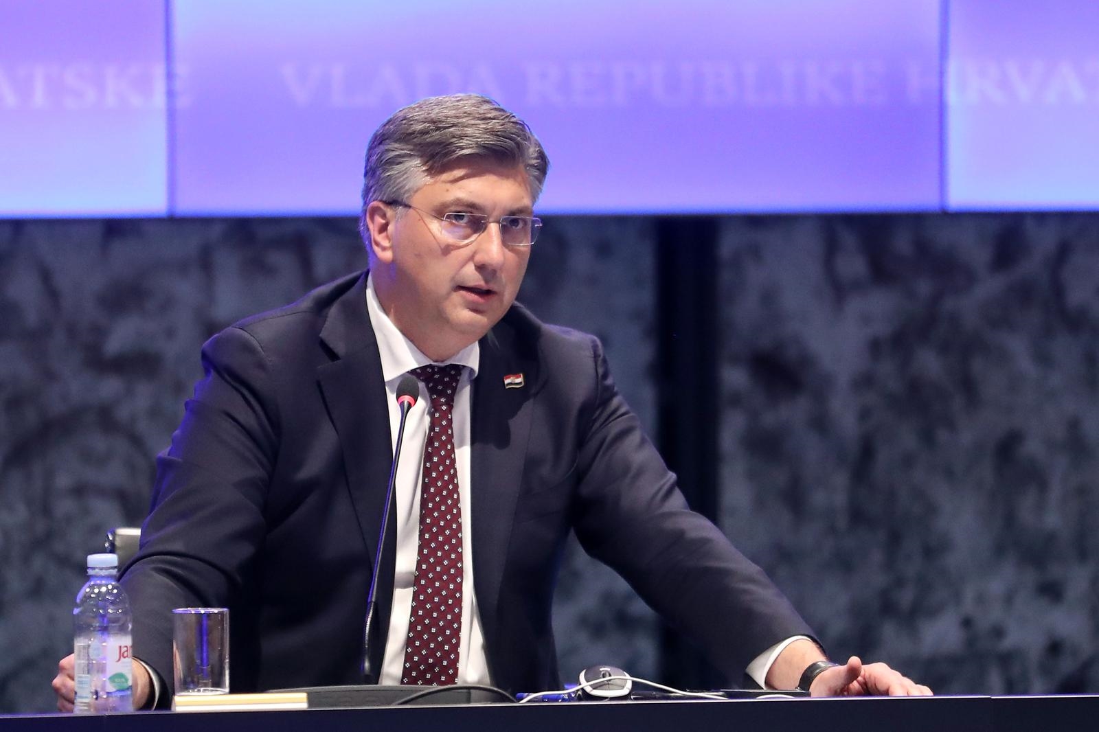 Plenković na sjednici vlade izrazio sućut obitelji Periš: "Pričao sam s ocem"