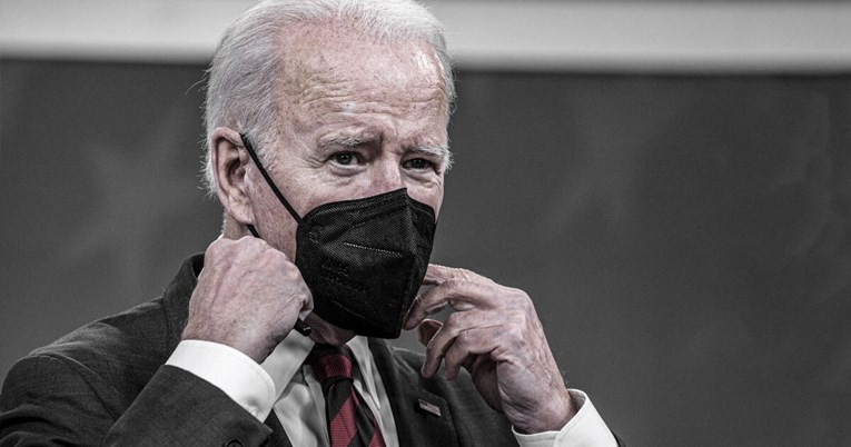 Joe Biden (79) ima koronu