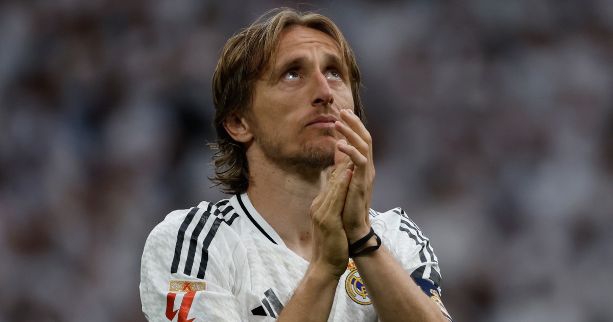 Španjolci: Modrić je prihvatio Perezovu ponudu. Vraća se u Real nakon karijere