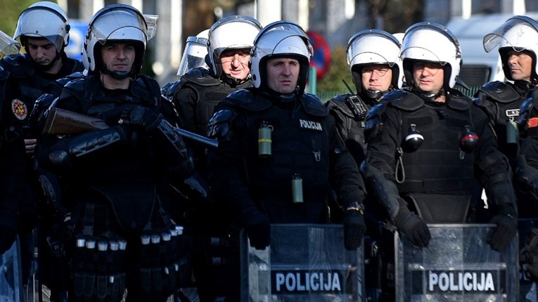 Crnogorska policija razbila najveći lanac švercera ljudi na Balkanu