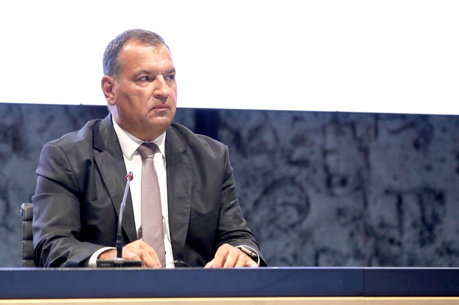 Beroš: Liječenja i testiranja su nas koštala kao pola Pelješkog mosta, cijepite se