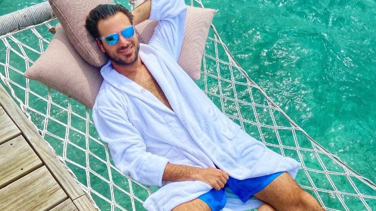 Odraz u naočalama otkrio s kim je Stjepan Hauser otišao na odmor