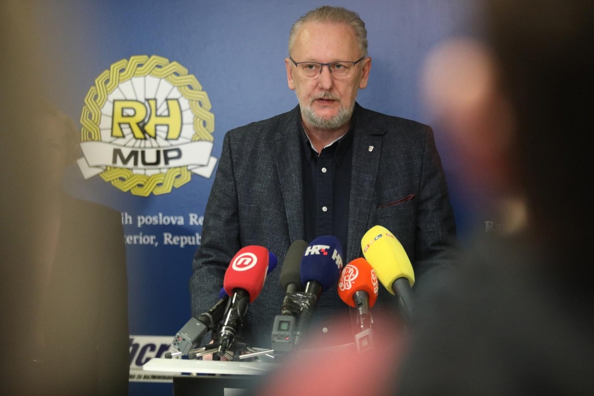 Božinović: Hrvatska policija efikasno štiti hrvatsku granicu
