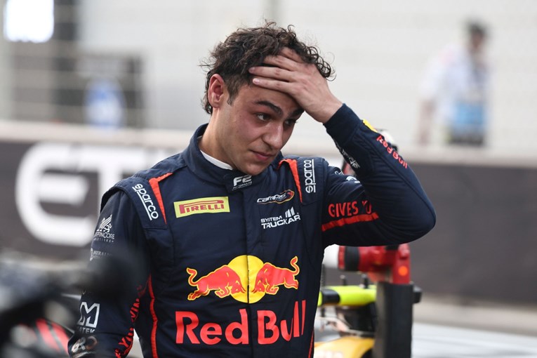 Tko je 18-godišnjak koji će iduće sezone biti jedini novi vozač u Formuli 1?