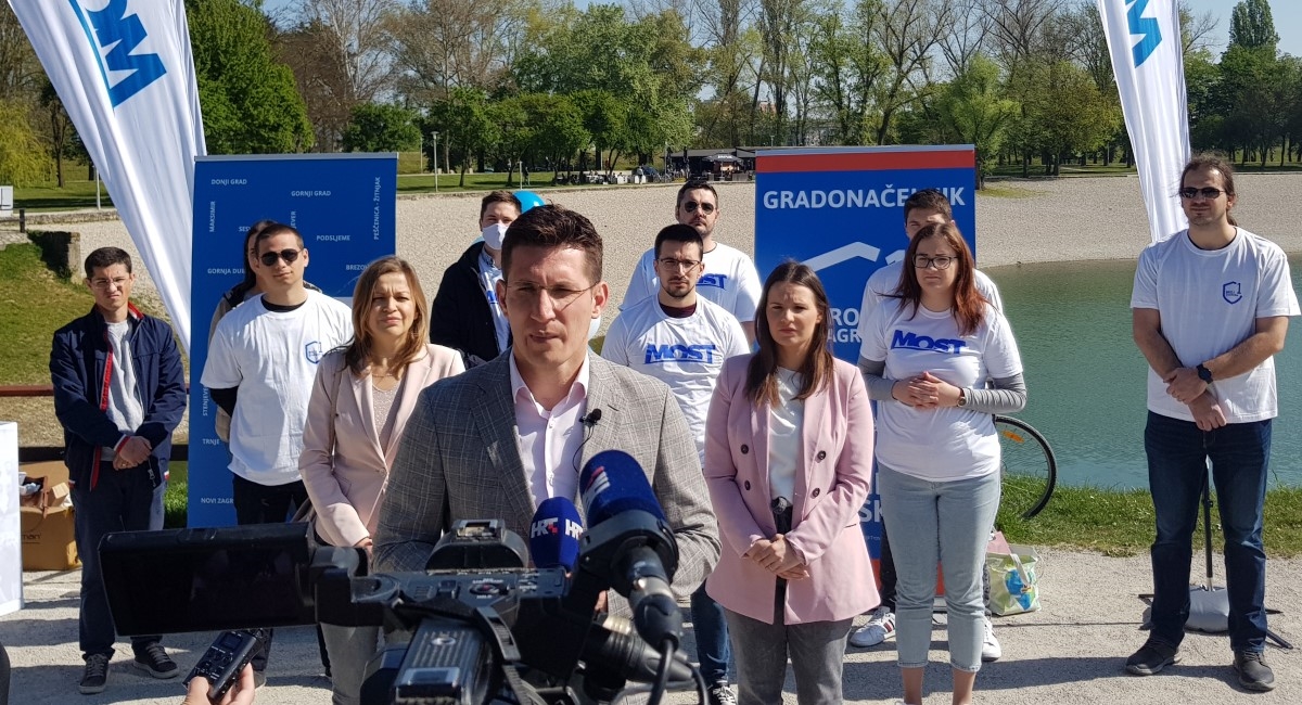 Troskot: Nakon napada na volonterke, sad nam je polomljen i štand u Dubravi