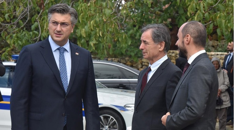 Plenković: Pupovac u Banjoj Luci nije predstavljao vlast, pitajte njega o tome