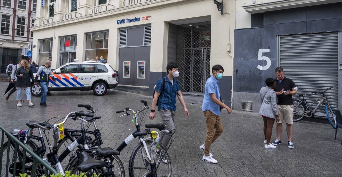 Nizozemska otvara sveučilišta, ali noćni klubovi ostaju zatvoreni