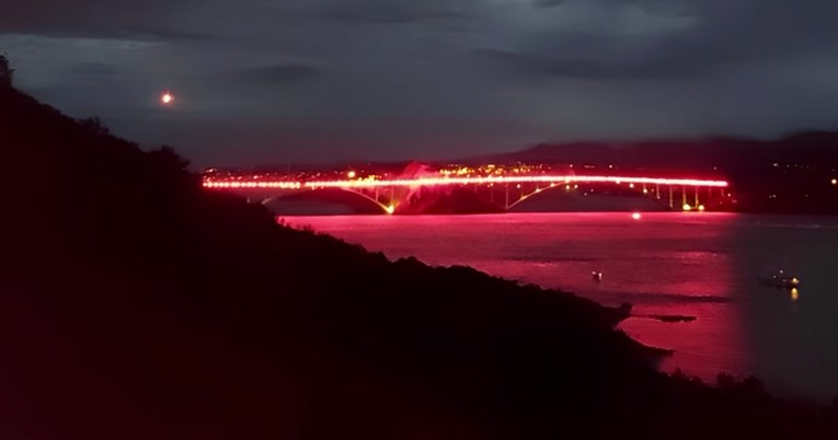 Armadu nije zaustavilo ni nevrijeme. Pogledajte kako je obilježila obljetnicu Oluje