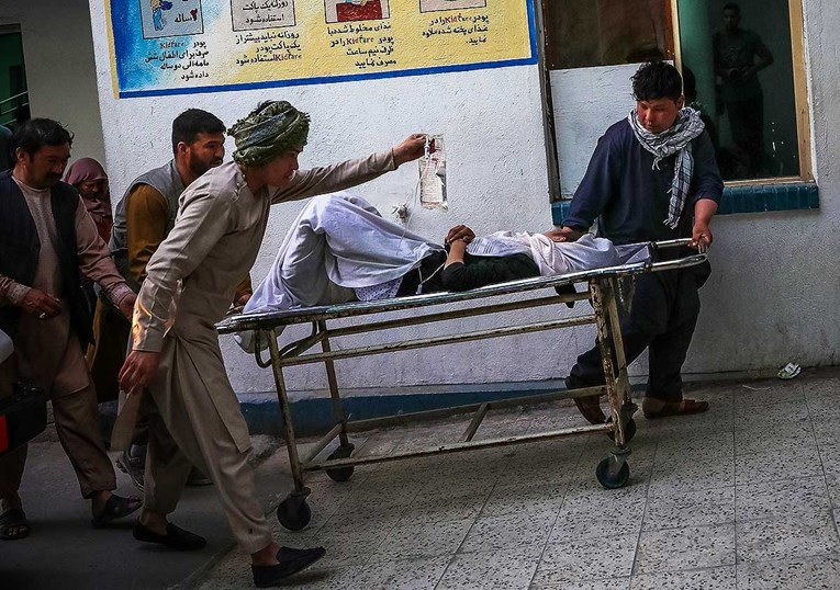 U eksploziji blizu škole u Kabulu najmanje 40 mrtvih, 52 ozlijeđenih
