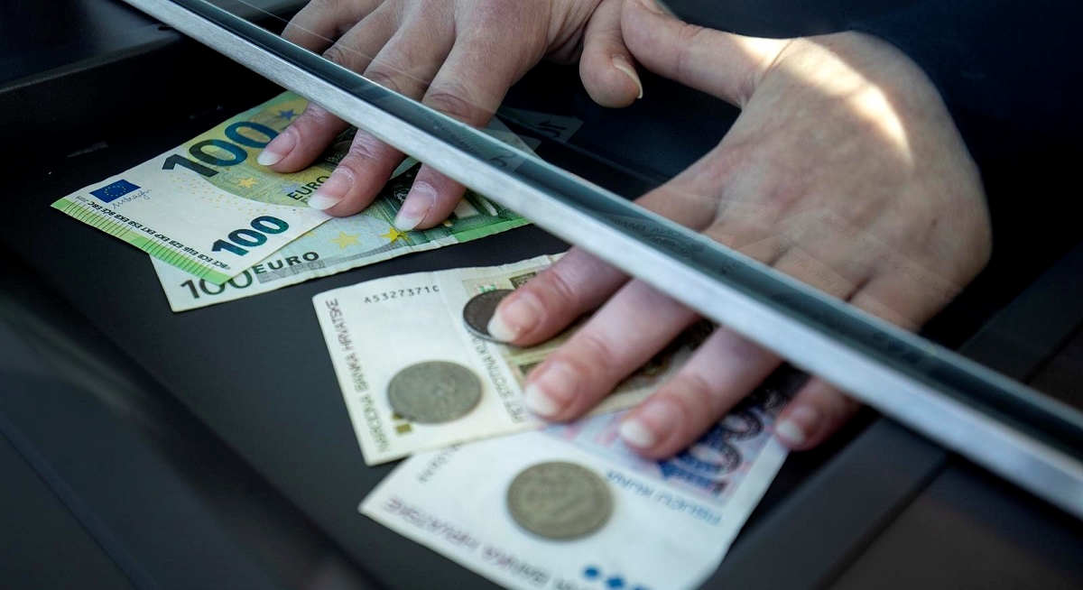 Kuna ojačala prema euru za 0.06 posto