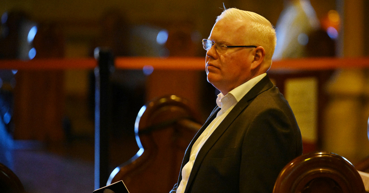 Bivši australski političar silovao dvojicu mladića, sud ga poslao u zatvor