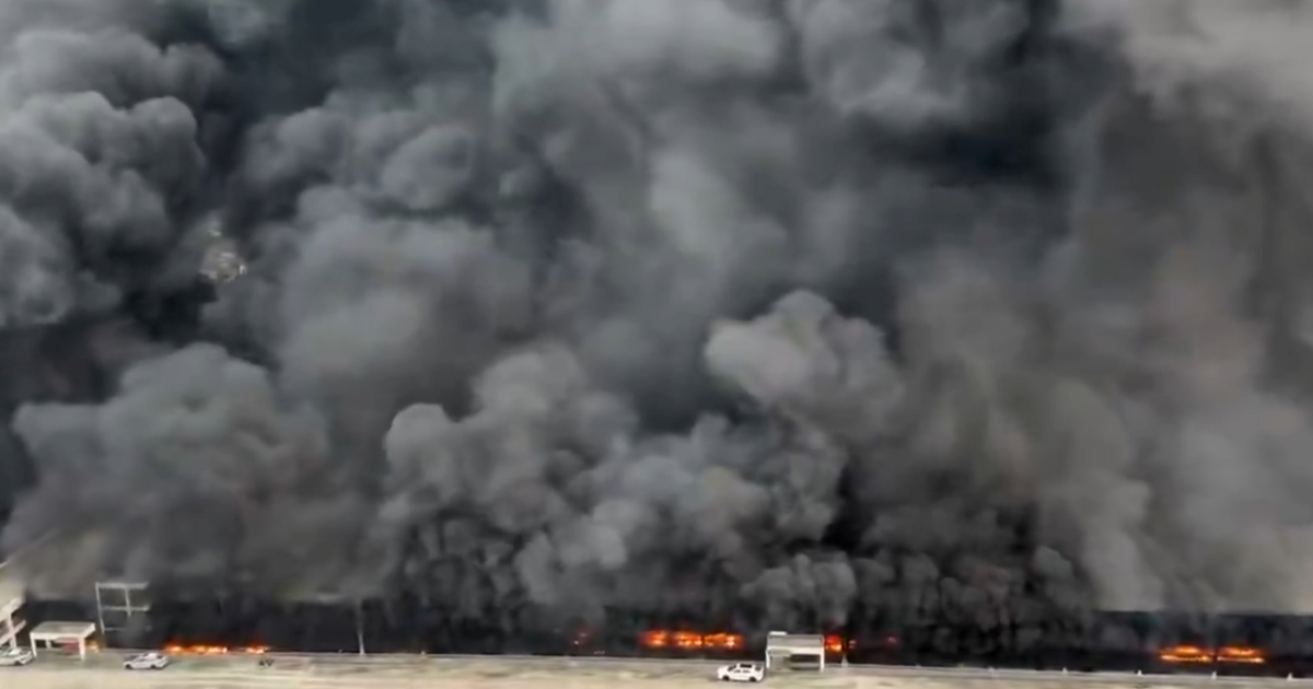 Požar u BYD-ovoj garaži u Kini, pogledajte snimke golemog oblaka dima