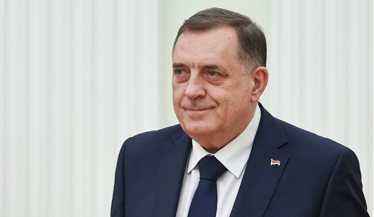 Dodikovi ministri bojkotirali glasanje, BiH prijeti gubitak 100 milijuna eura iz EU
