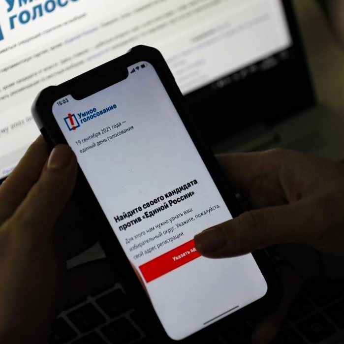 Apple i Google uklonili aplikaciju Navalnom: "Oni su u dosluhu s Putinom"