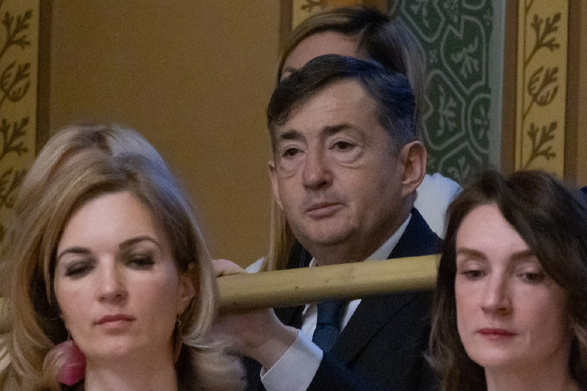 Magyar: Orbanovi oligarsi panično iznose milijarde iz Mađarske. Bježi i gazda Osijeka