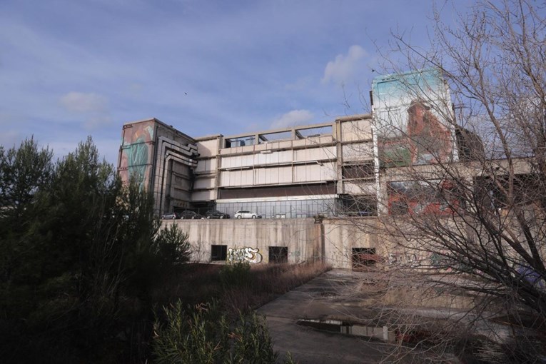 Šuta potpisao ugovor. Grad Split za 59,8 milijuna eura vraća Spaladium arenu