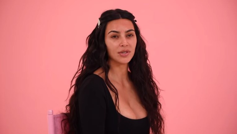 VIDEO Kim Kardashian nazvala šminku Kylie Jenner jeftinim smećem