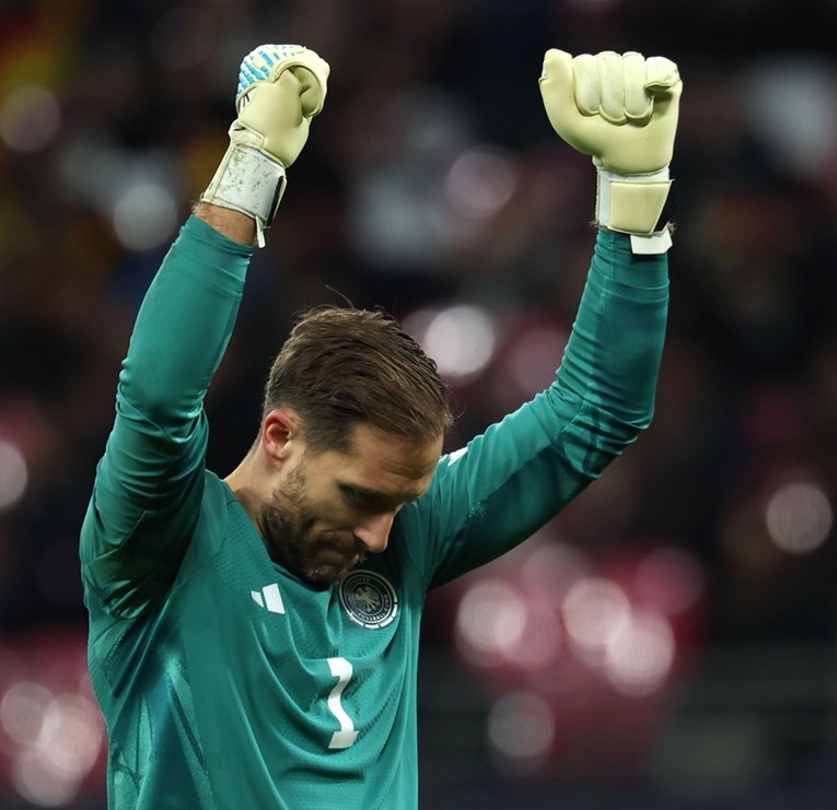 Dvije jake reprezentacije sinoć su se plasirale na Svjetsko prvenstvo