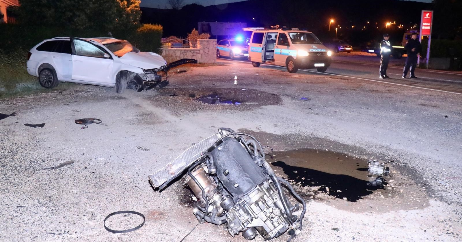 Sestre izlazile s parkinga, u njih udario Mercedes. Prvi nalaz: Vozač nije bio pijan