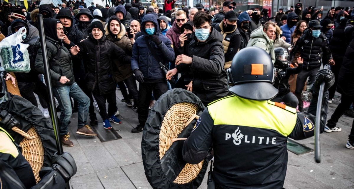 Nizozemsku tresu nemiri zbog policijskog sata: "Na putu smo prema građanskom ratu"