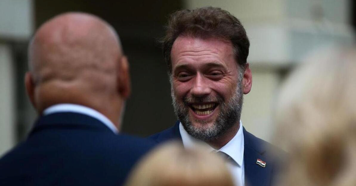 Banožić ne odustaje. Sam kazneno goni vozača kamiona koji ga optužuje, tvrdi da laže