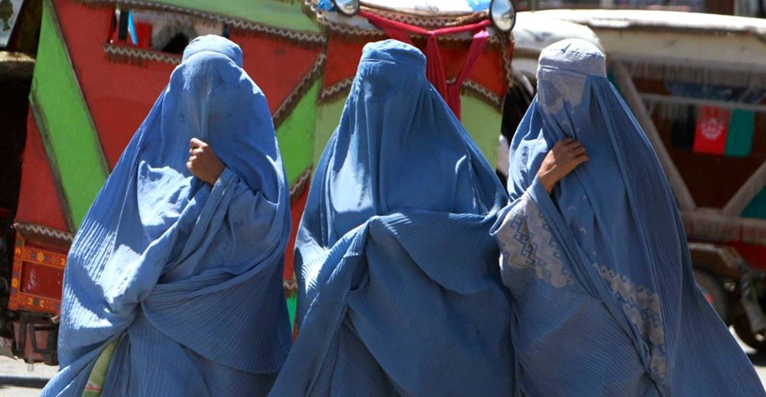 Talibani naredili ženama da nose burke