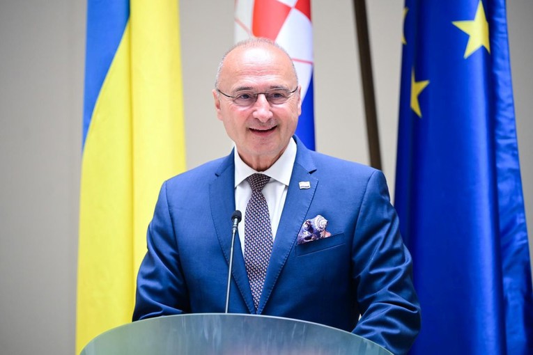 Grlić Radman: Snažno podržavamo ulazak novih članica u EU, ali prema zaslugama