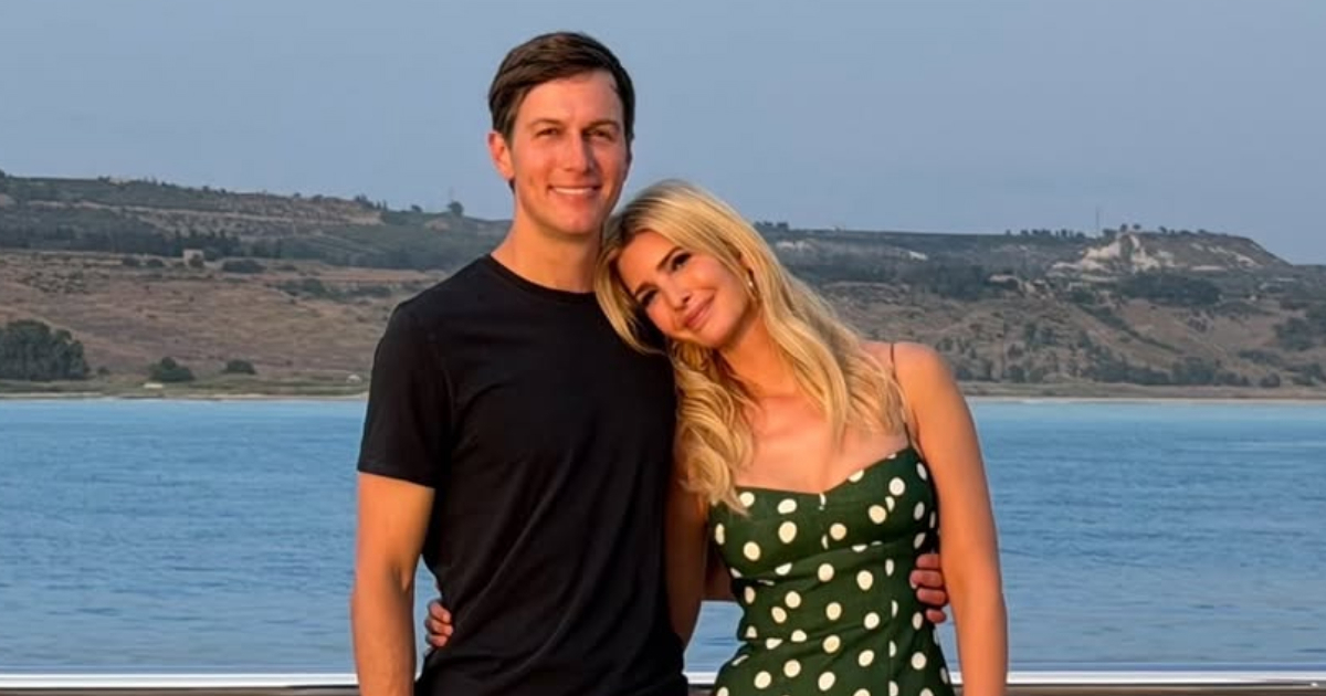 Ivanka Trump istaknula noge u točkastoj mini haljini. Uzorak je hit sezone