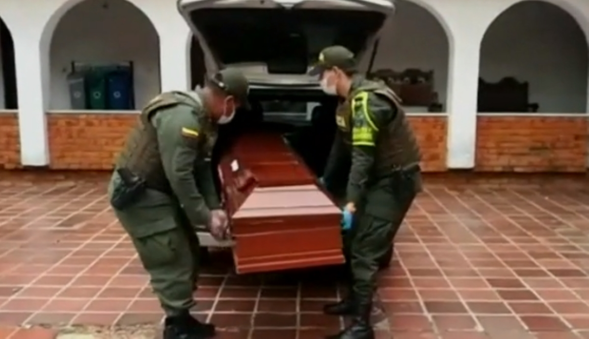 Policija zaplijenila mrtvački lijes, šokirali se kad su vidjeli što je unutra