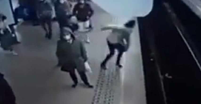 Gurnuo ženu na tračnice metroa u Belgiji, snimka je zastrašujuća