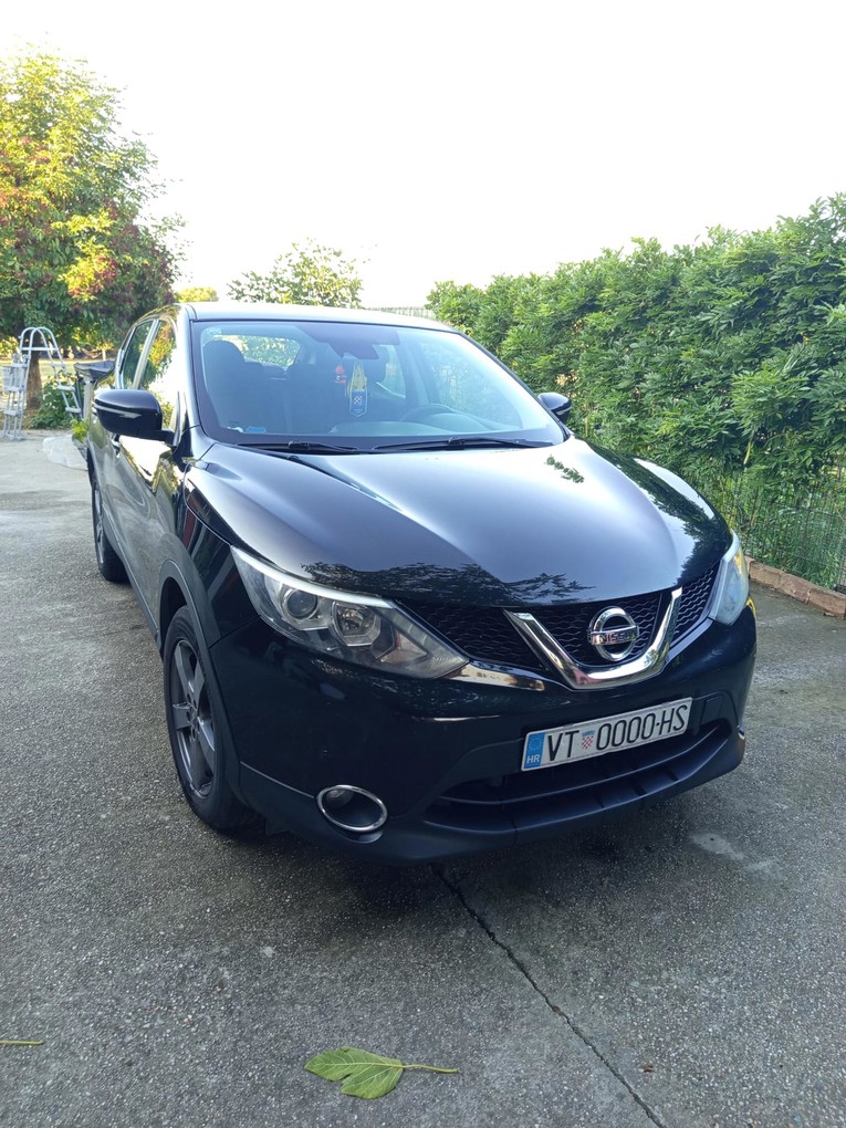 Ovaj Nissan Qashqai iz 2014. prodaje se za manje od 10.000 €