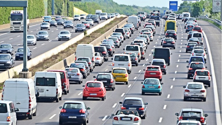Njemačka protiv zabrane automobila s motorima s unutarnjim sagorijevanjem od 2035.