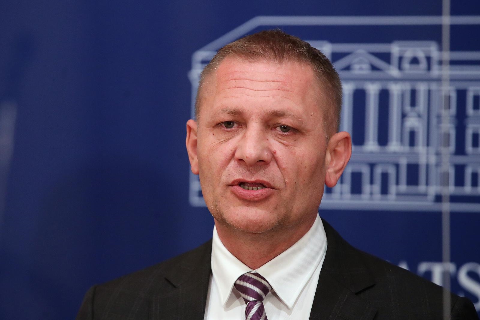 Beljak: Odlučio sam da idućih dana neću pisati ni govoriti ništa protiv premijera