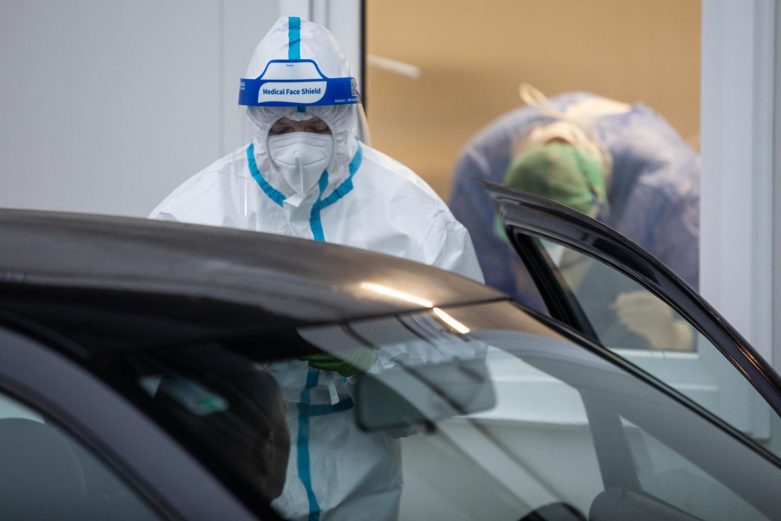 U Osijeku počelo drive-in uzimanje uzoraka, imaju 115 novih slučajeva