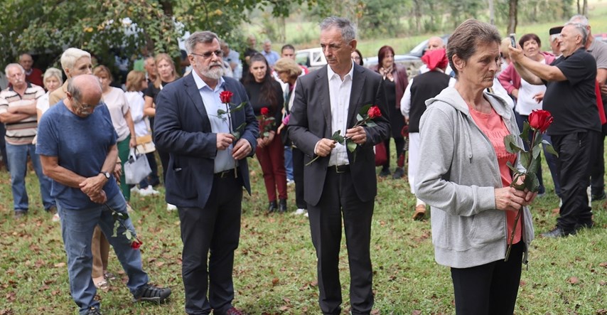 Pupovac govorio na komemoraciji za ubijene u Medačkom džepu